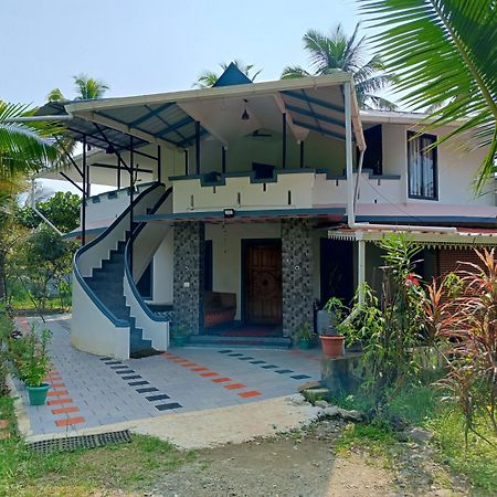 Bliss Homestay Munroe Island Mundrothuruth Екстериор снимка